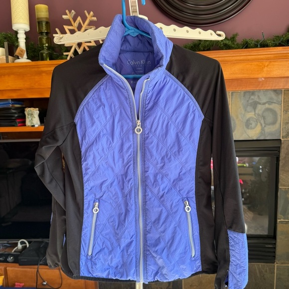 Calvin Klein Lightweight & Comfortable Performance Jacket - Picture 4 of 11
